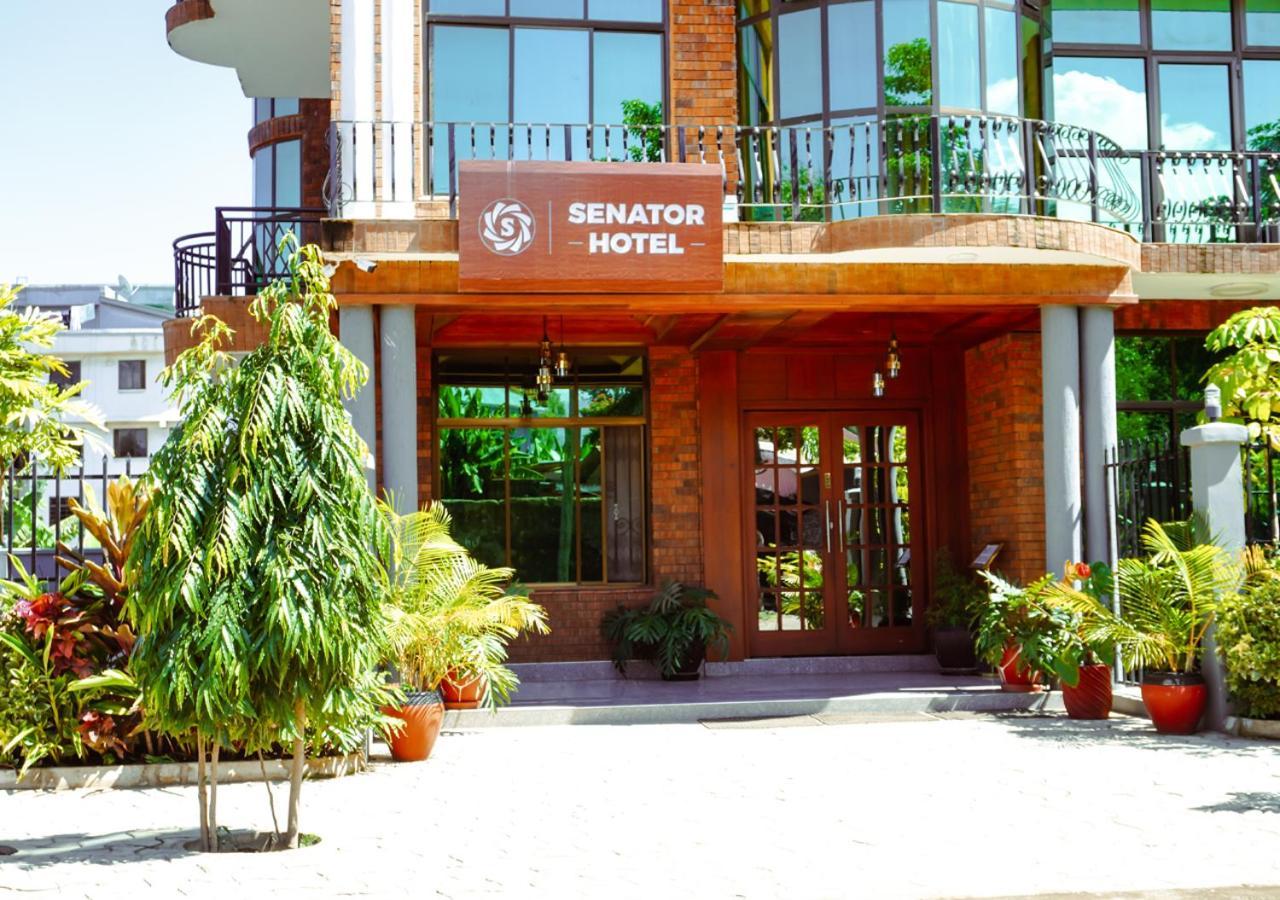 Senator Hotel Arusha Buitenkant foto